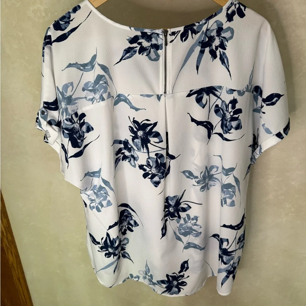 Maurices White Blouse with Navy Floral Print - Picture 2 of 5